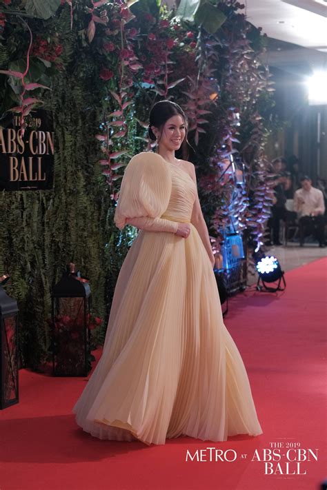 Abs Cbn Ball 2019 Kisses Delavin Wore A Creation By Go To Barong Dress Designer Jot Losa