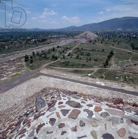 Image of View of Pyramid of Moon and Avenue of Dead, talud-tablero