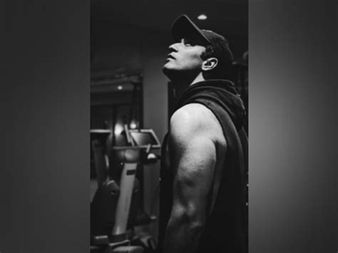 Vicky Kaushal Flaunts Pumped Up Biceps In Post Workout Pictures