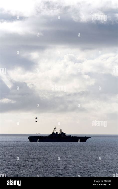 Uss bonhomme richard hi-res stock photography and images - Alamy