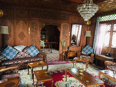 Maharajas Palace Houseboat Srinagar India Opiniones Y Precios