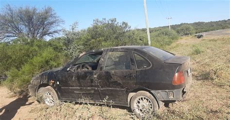 Turistas Mendocinos Se Salvaron De Milagro Tras Un Impresionante Vuelco