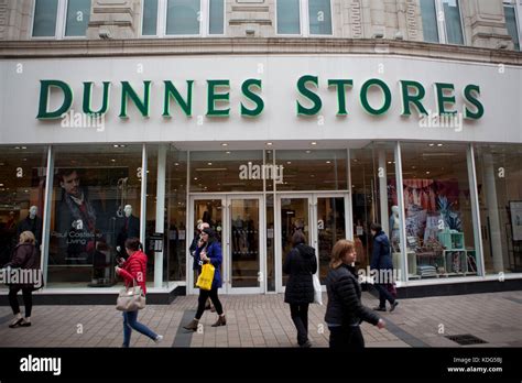 Dunnes Store Hi Res Stock Photography And Images Alamy