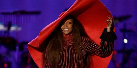 Erykah Badu Tests Positive For Covid 19 In Left Nostril Negative In