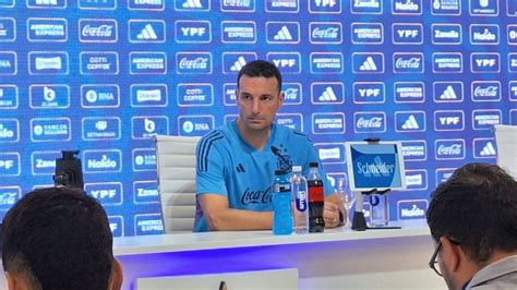 Lionel Scaloni Sabemos C Mo Plantea Los Partidos Bielsa Trataremos