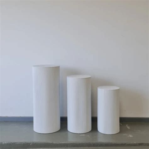 White Ripple Plinths Metal Set Willow Tree Events