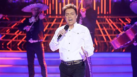 José Manuel Soto Imita A Luis Miguel En Tu Cara Me Suena