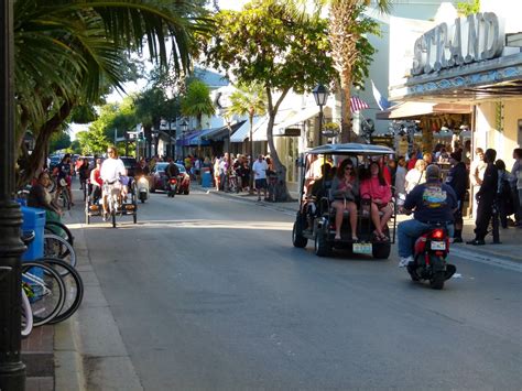 Key West vacation and visit guide: Duval Street Key West