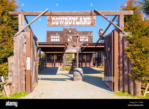 Theme Park Entrance Hi Res Stock Photography And Images Alamy