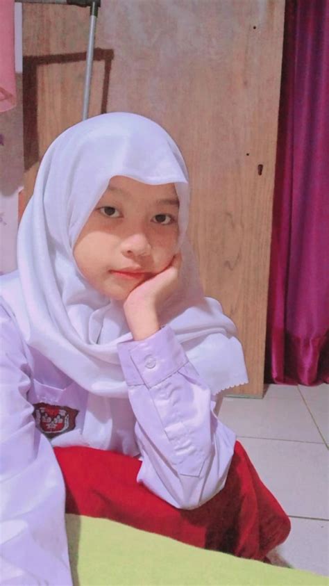 Pap Cewe Pakai Seragam Sd Cantik Gaya Hijab Foto Gadis Cantik