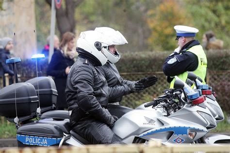 Podlascy Policjanci B D Kr Ci Filmy Z Interwencji Gazeta Wsp Czesna