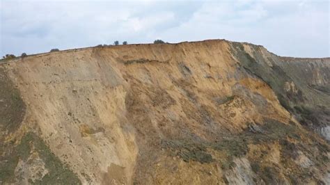 Jurassic Coast Sees Biggest Rockfall In Decades As Chunk Of Cliff Blocks Beach Itv News West