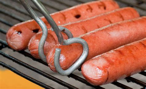 How to make the best grilled hot dog | Hebrew National