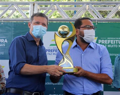 Prefeito Assis Ramos Inaugura Quadra E Reforma Da Pra A Man Garrincha