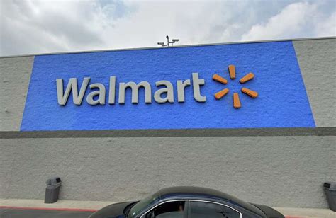 Sapd Security Officer At Far West Side Walmart Shoots Suspected