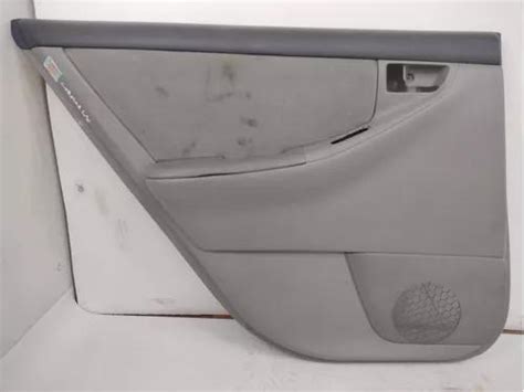 Tapizado Panel Puerta Trasero Izquierdo Toyota Corolla 2005