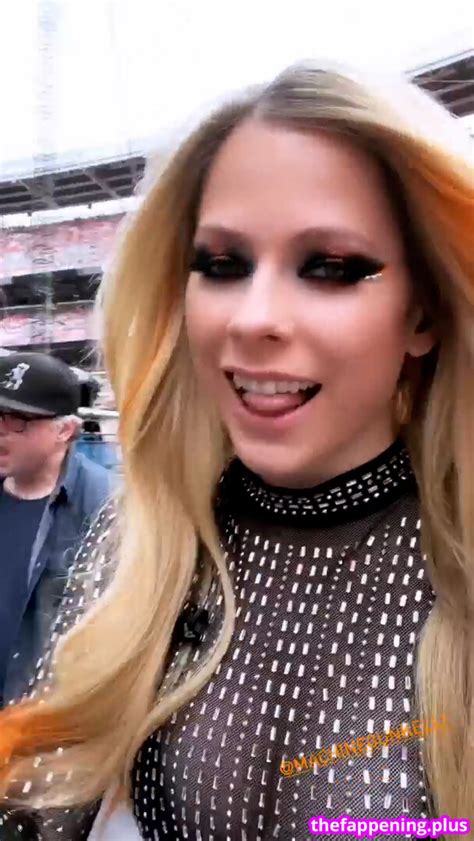Avril Lavigne AvrilLavigne Nude OnlyFans Photo 882 The Fappening Plus