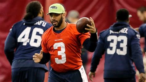 Super Bowl 2015: Meet Seattle Seahawks Quarterback Russell Wilson - ABC ...