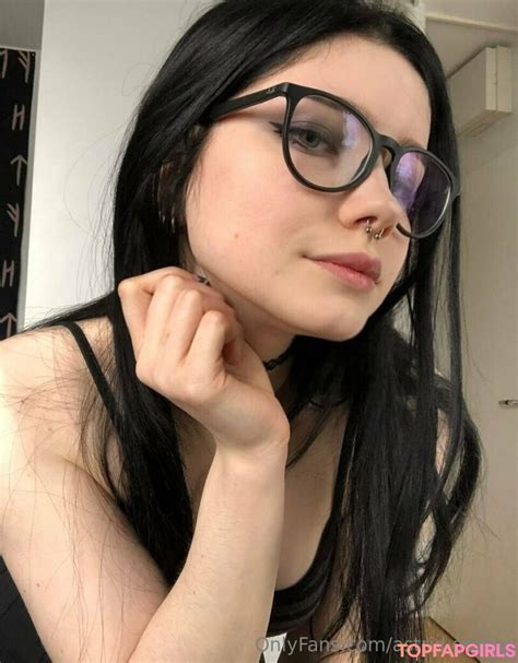 Astrid Gothly Nude OnlyFans Leaked Photo 5 TopFapGirls