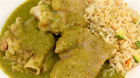 Patitas De Puerco En Salsa Verde Youtube