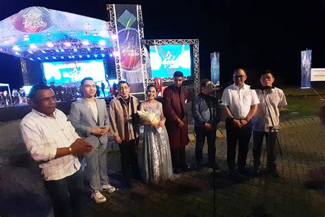 Florentino Dan Maria Juara Bintang Radio Rri Di Manado Kabar