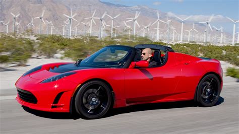 Tesla Franchit Un Cap Les Détails Du Roadster Original En Open Source