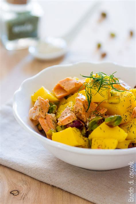 Insalata Di Mango Salmone E Pistacchi Brodo Di Coccole