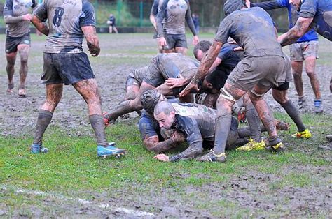 500 Rugby Scrum Stockfotos Afbeeldingen En Royalty Free Beelden Istock