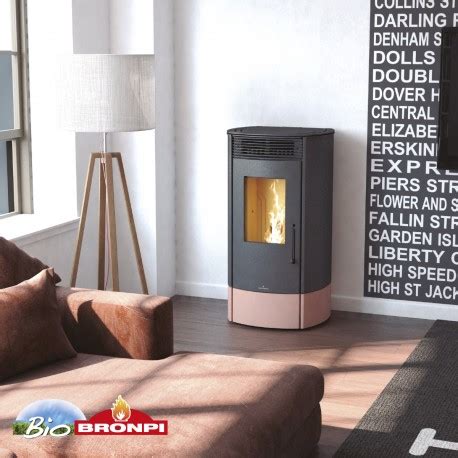 Estufa De Pellets 9 Kw Color Negro Con Wifi Incluido De Serie BRONPI TREBOL