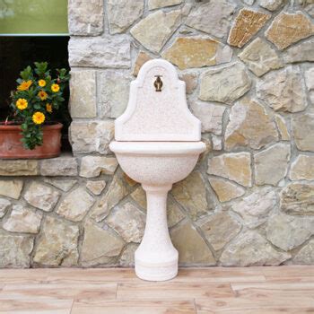 Come Scegliere La Fontana Da Giardino Giardinaggio Rota Commerciale