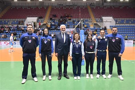 Erkekler CEV Challenge Cupta 16li Final rövanşında 12 maç oynandı