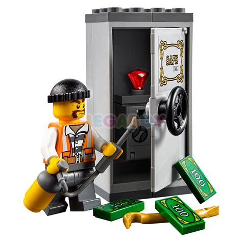 ЛЕГО 60137 купить, LEGO® City 60137 - “Побег на буксировщике” купить