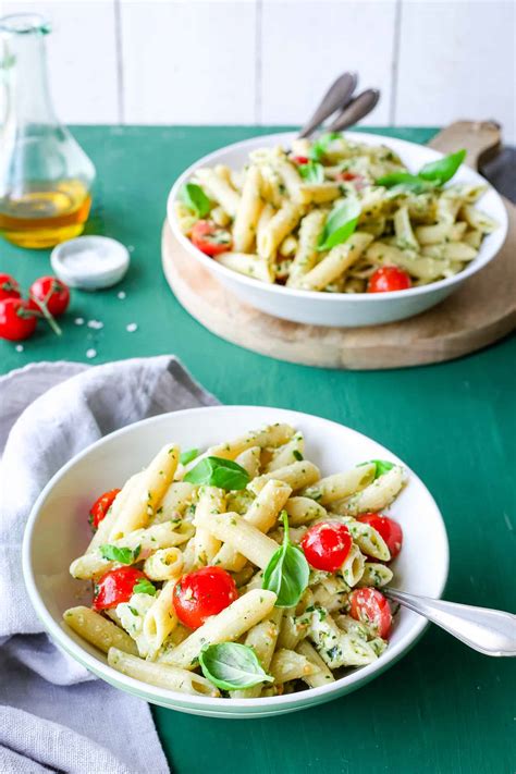 Nudelsalat Mit Pesto Und Mozzarella In Minuten Foodio