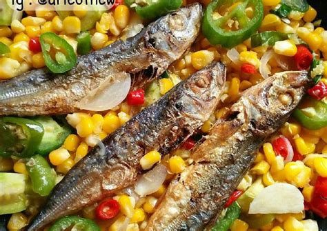 Resep Oseng Ikan Asin Peda Jagung Manis Pedas Gila Oleh Ari Eot Cookpad