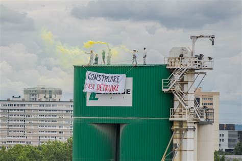 Des Actions Vont Tre Men Es Contre Lafarge Et Le Monde Du B Ton