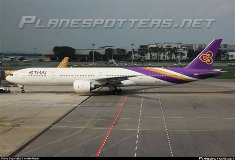 Hs Tkv Thai Airways Boeing D Er Photo By Andre Giam Id