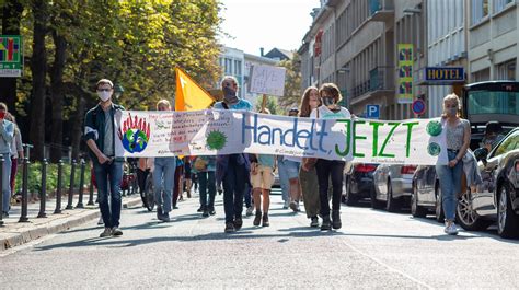 Mainz Fridays For Future Demonstriert Am Freitag