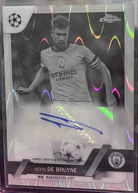 Kevin De Bruyne Black And White RayWave Refractor Autograph Topps