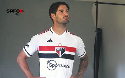 Chegada De Alexandre Pato No S O Paulo Empolga Torcida Tricolor