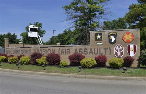 DVIDS Images Fort Campbell Gate Signs Image 3 Of 3