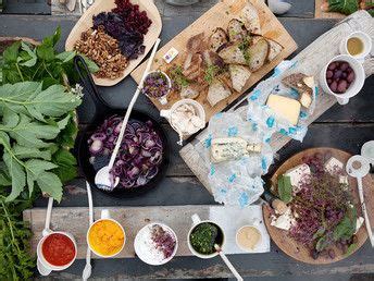 Picnicking On Icelands Ruggedly Beautiful Videy Island Heathy Eating