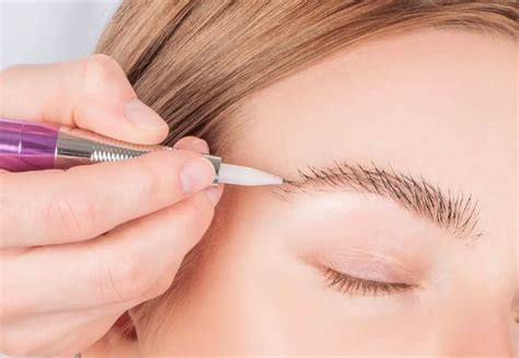 Nanoblading The Latest Way To Fuller Natural Looking Brows Blue Hare Magazine