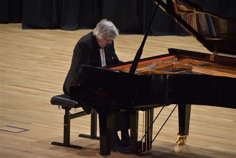 Piotr Paleczny zagrał recital chopinowski w Końskich TKN24