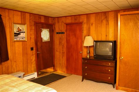 Catskill Motel Rooms In Shandaken NY Room 2 At Slide MT Motel Slide