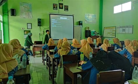 Tim Pmb Stie Nu Trate Adakan Sosialisasi Pmb Di Smk Nu Gresik