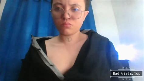 Webcam Milf Showing Saggy Natural Tits