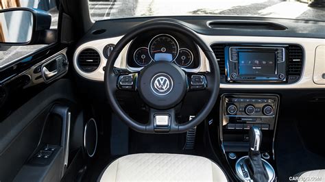 Volkswagen Beetle Convertible Final Edition Interior Cockpit