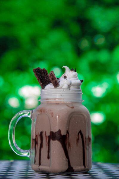 Portillos Chocolate Cake Shake Recipe Its Delicious Hotsalty