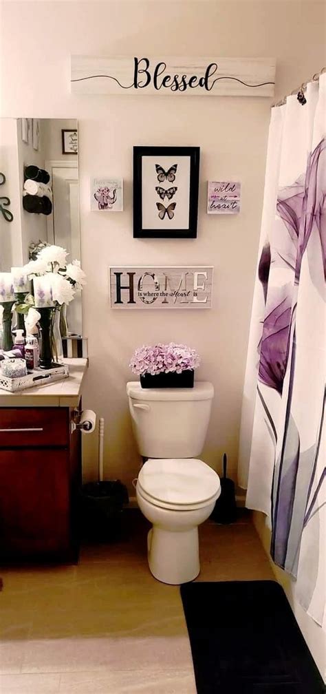 Pin By Sonia On Bathroom Girl Apartment Decor Bathroom Decor Themes Bathroom Decor Apartment