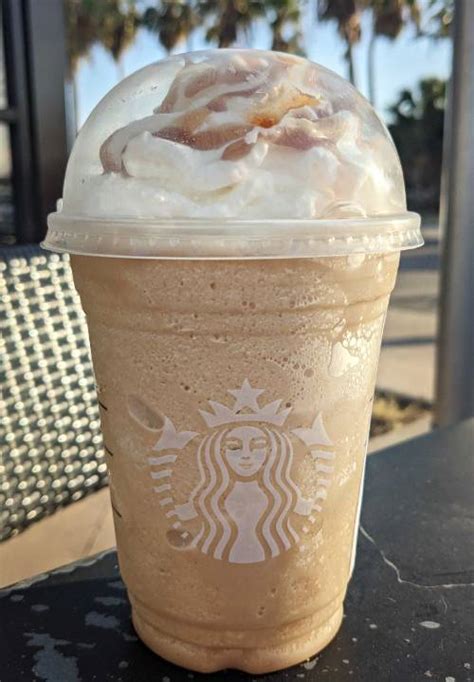 We Tried The New Starbucks Apple Crisp Frappuccino Let S Eat Ca